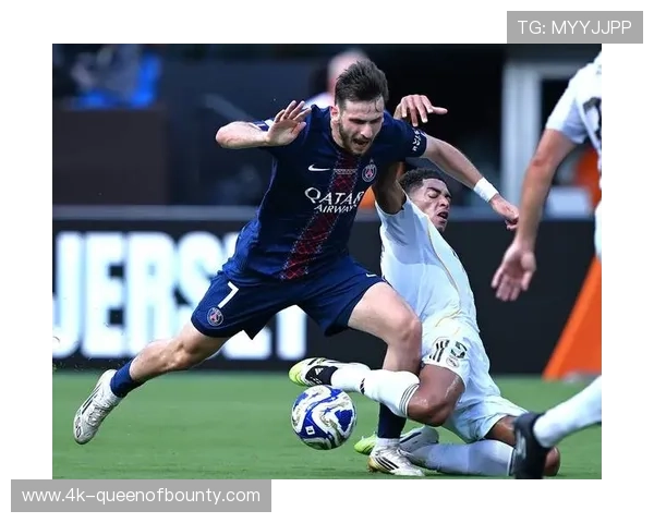 巴黎圣日耳曼迎战朗斯,半程冠军归属直接对决